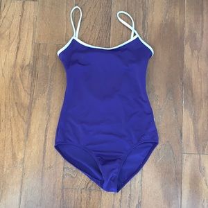 Class-in purple camisole leotard